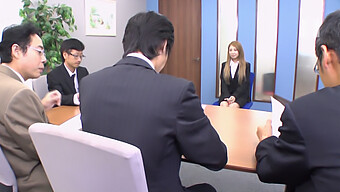 A Japanese Teen'S Boss Seduces Her With Oral Sex After A Job Interview