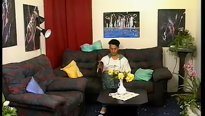 Faraj Gemuk Ibu Jerman Dalam 1989