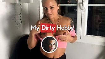 جانب آريا لاروكا المثير يلمع بينما تُرضي جارتها الجديدة بمهارات الفم والركوب - Mydirtyhobby