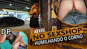 Marido Corno Se Junta A Um Trio Quente Com Sua Esposa E Outro Homem - Cristina Almeida