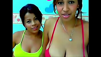 Pertemuan Lesbian Brasil Sensual Dulce Dan Ana Di Tastycamz.Com