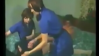 Video Vintage Con Chicas Peludas Tomando El Control En Trío