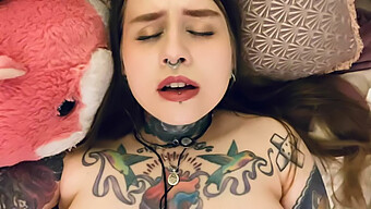 Gadis Jerman Mendapat Pantatnya Dientot Dalam Sesi Kamar Tidur Yang Panas