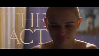 Joey King'S Captivating Performance In The Act Season 1 Episode 4